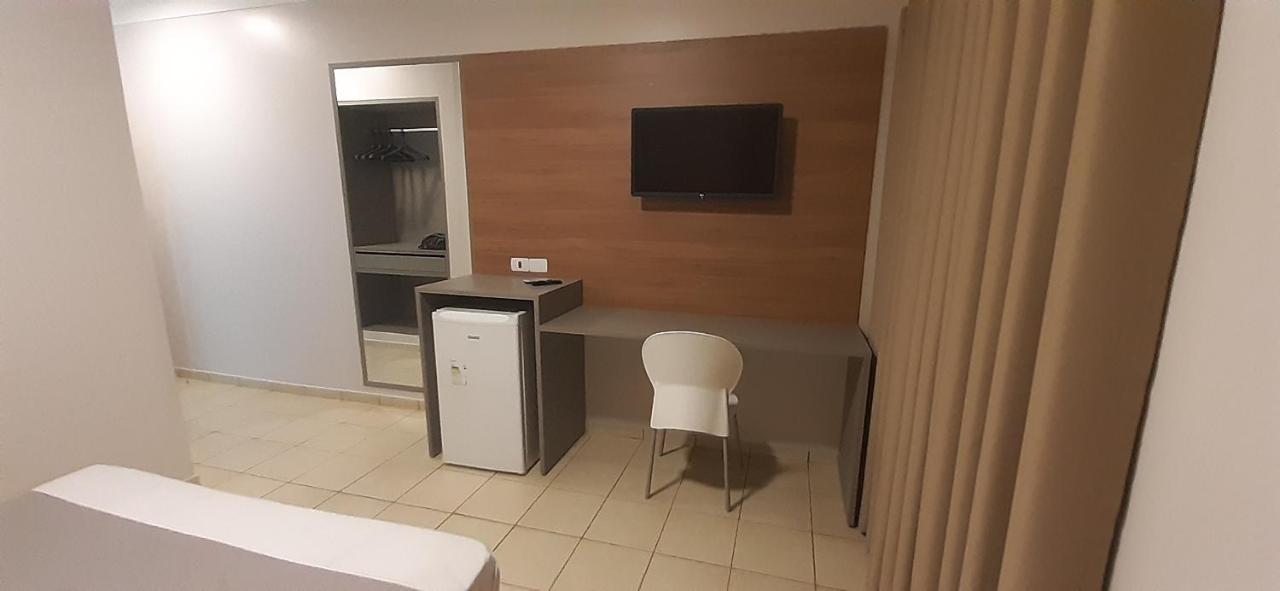 Liv Hotel Pôrto Ferreira Eksteriør billede